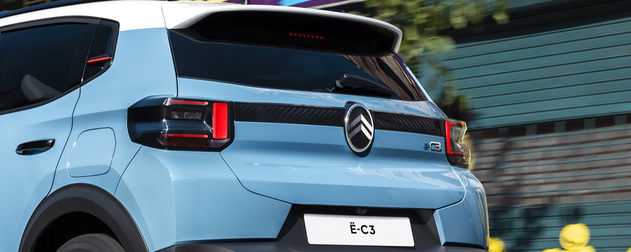 ë-C3 890x500 2