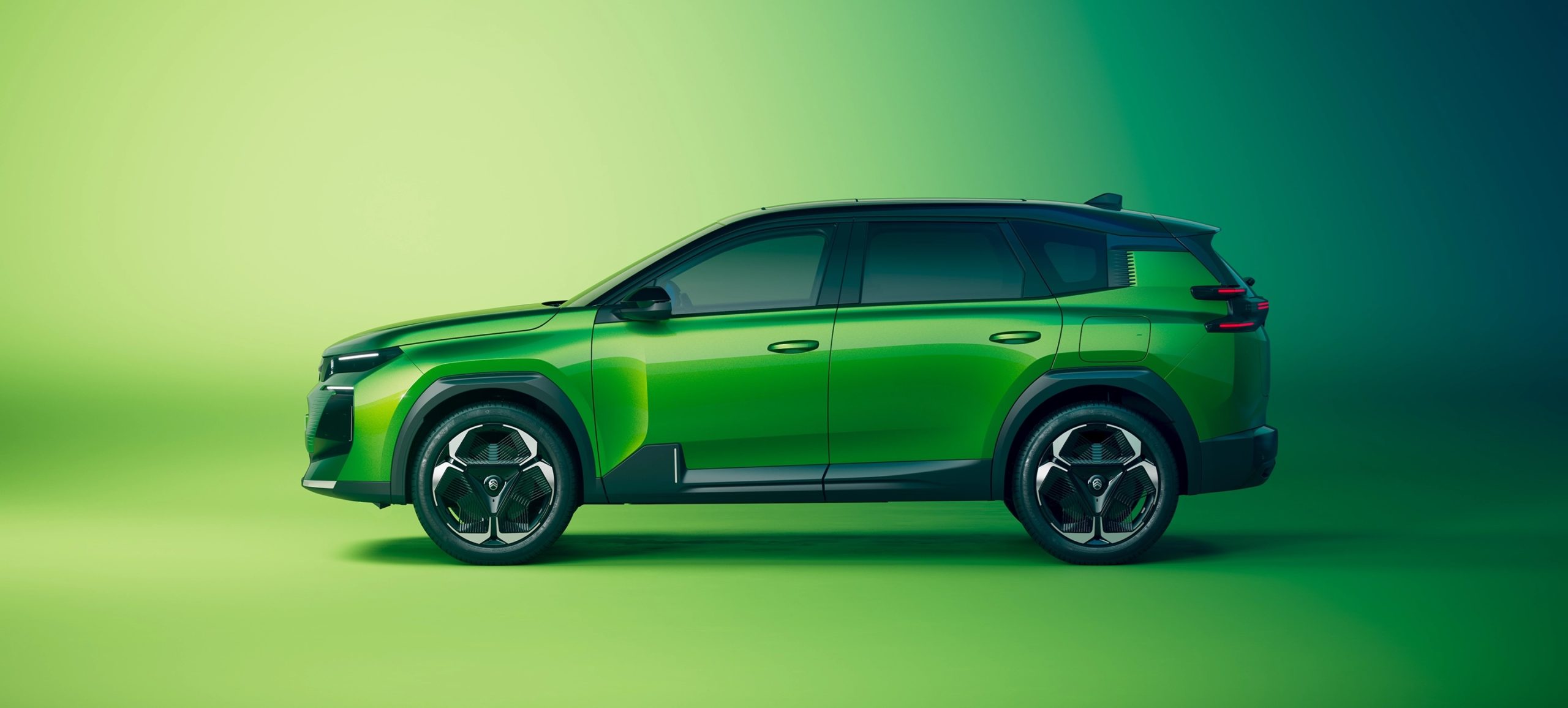 ë-C5 Aircross 2 2880x1300